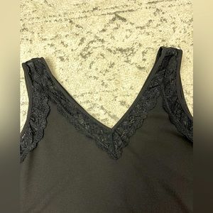 1.state, black tank top, size small